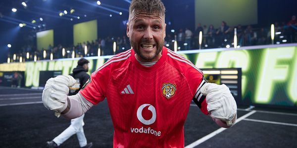 Fußball_Indoor_Hallenfußball_Kings League_Trikot_Sponsor_Logo