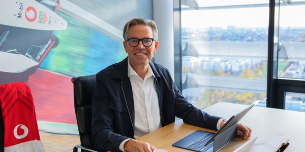 Marcel de Groot_CEO Vodafone Deutschland_Office